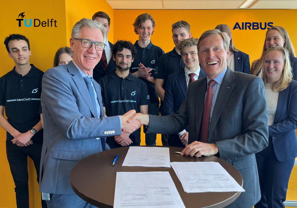 Airbus en TU Delft tekenen vijfjarige samenwerkingsovereenkomst voor de ontwikkeling van talent Airbus en TU Delft tekenen vijfjarige samenwerkingsovereenkomst voor de ontwikkeling van talent